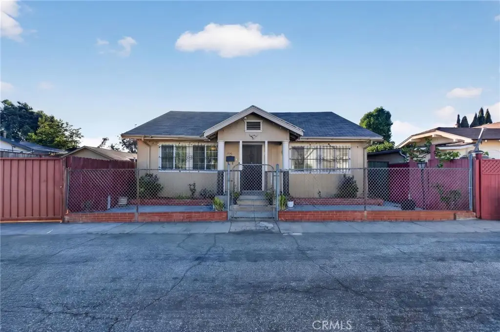 1135 Larch, Inglewood, CA 90301 - #1