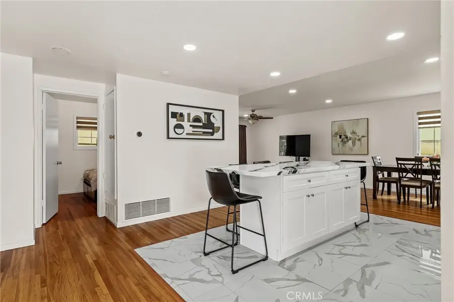 913 S Laurel, Santa Ana, CA 92704 - #3