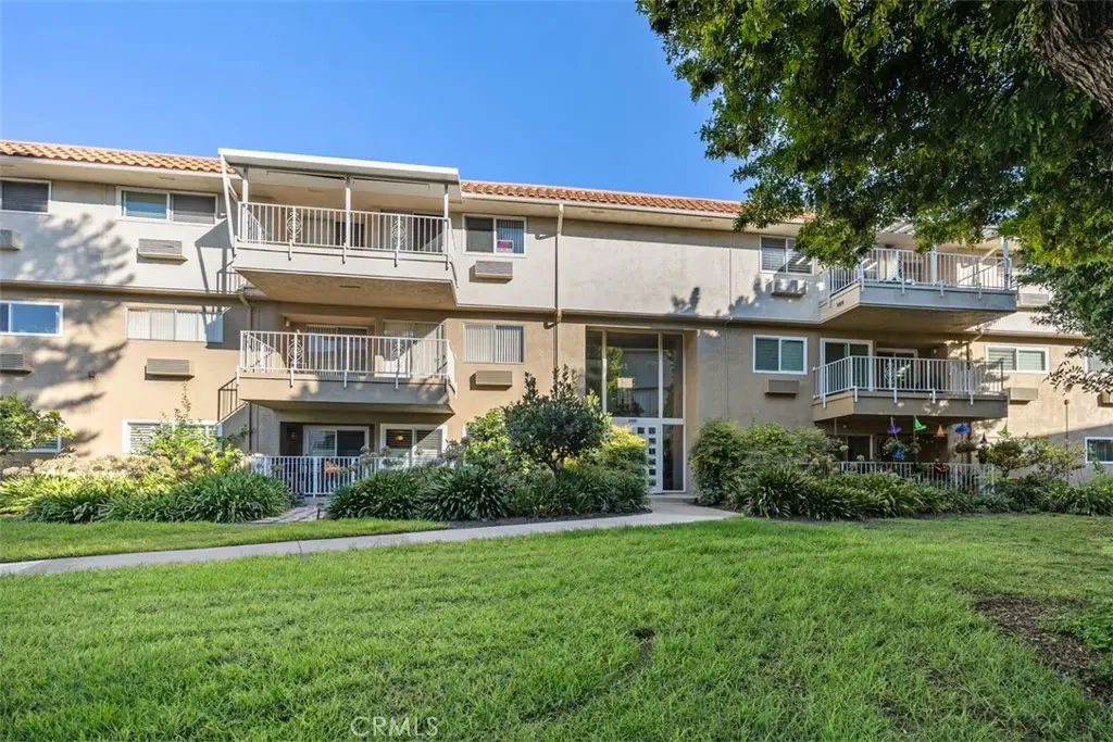 2390 W Via Mariposa #1H, Laguna Woods, CA 92637 - #1