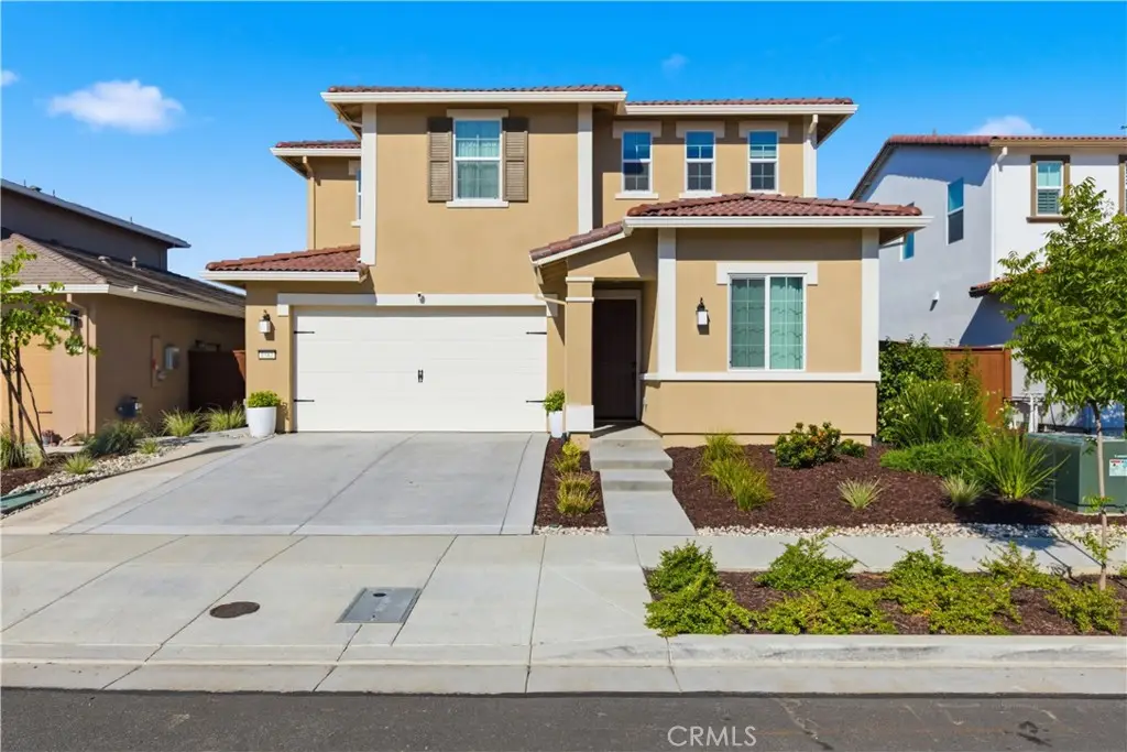 1582 Levy, Woodland, CA 95776 - #1