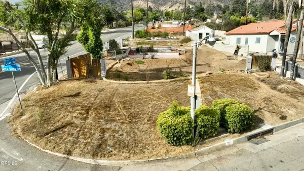 911 Alta Vista Drive, Altadena, CA 91001