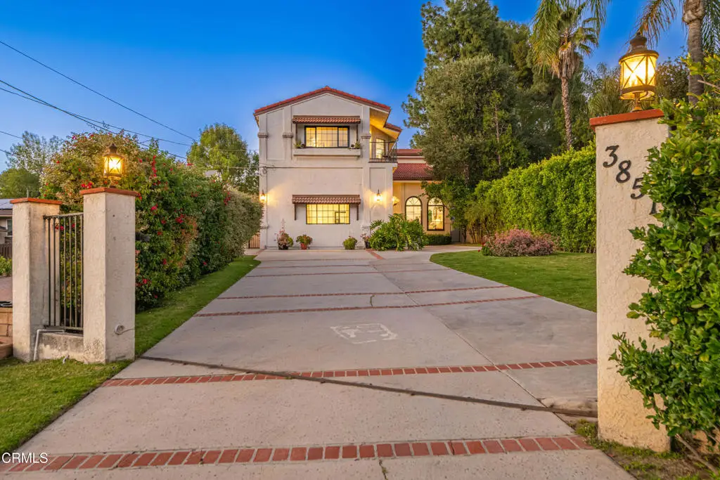 3851 4th Avenue, Glendale, CA 91214 - #1