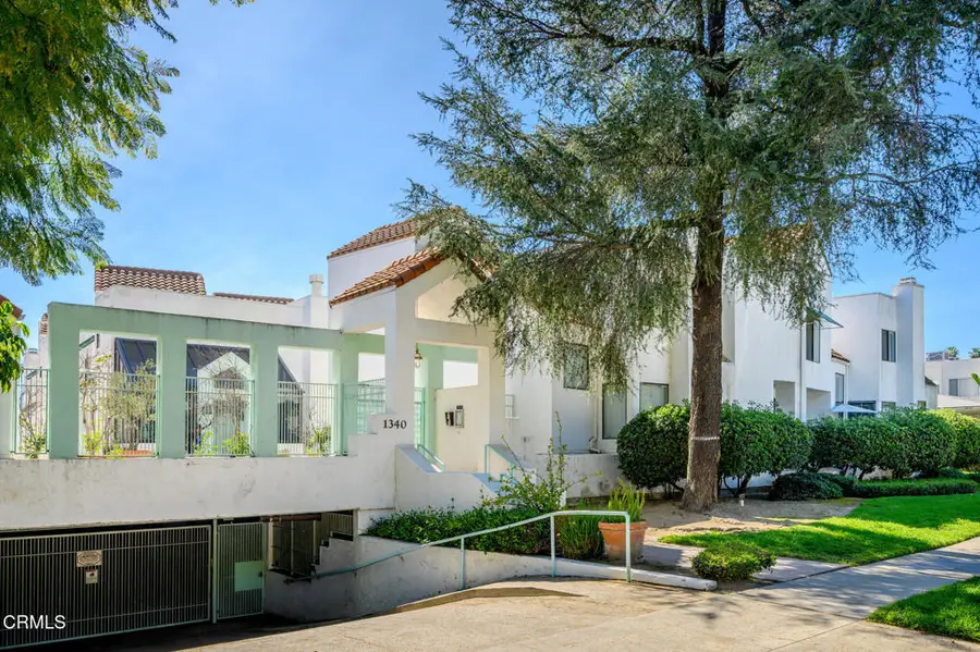 1340 Glenwood Road #17, Glendale, CA 91201 - #2