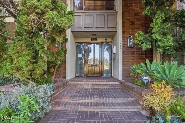 10327 Missouri Avenue #102, Los Angeles, CA 90025