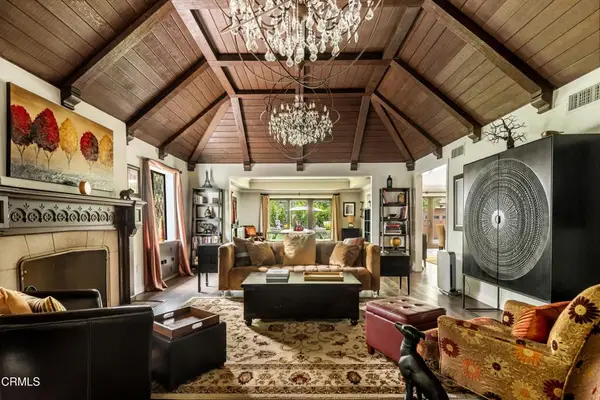 1096 N Holliston Avenue, Pasadena, CA 91104