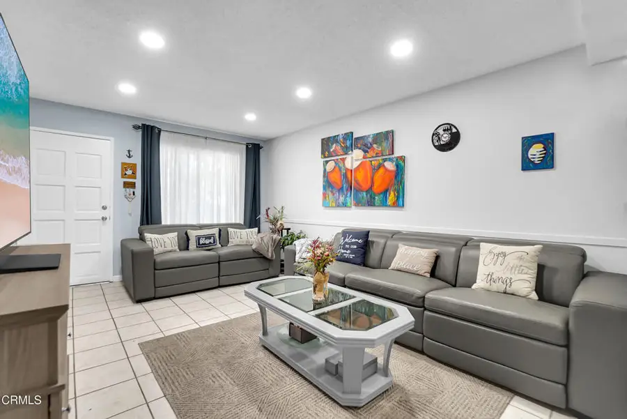 13175 Bromont Avenue, Sylmar, CA 91342 - #3