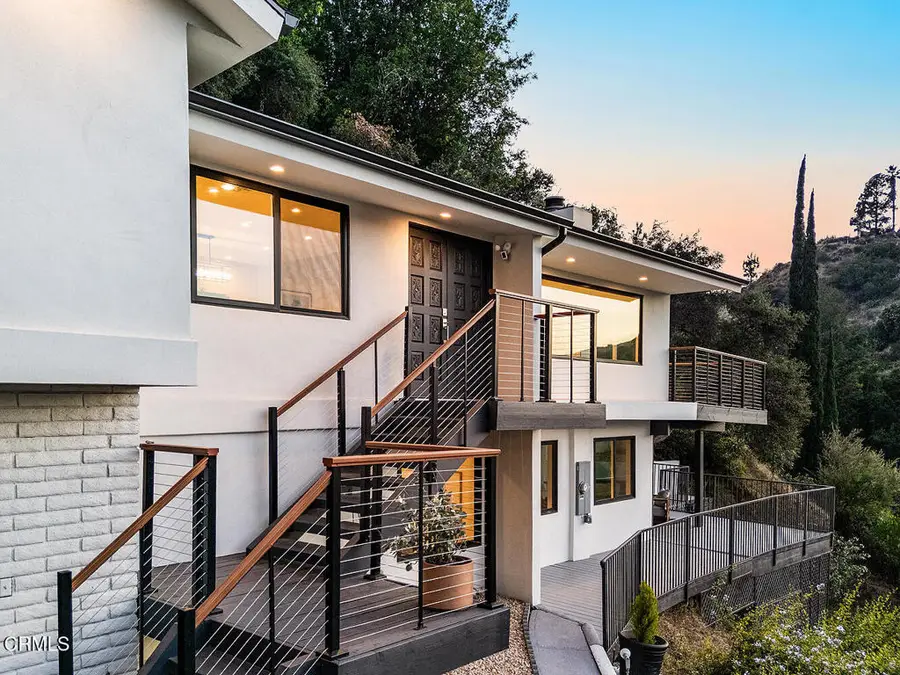 981 Glen Oaks Boulevard, Pasadena, CA 91105 - #2