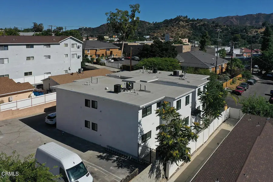 7323 Valmont Street, Tujunga, CA 91042 - #3