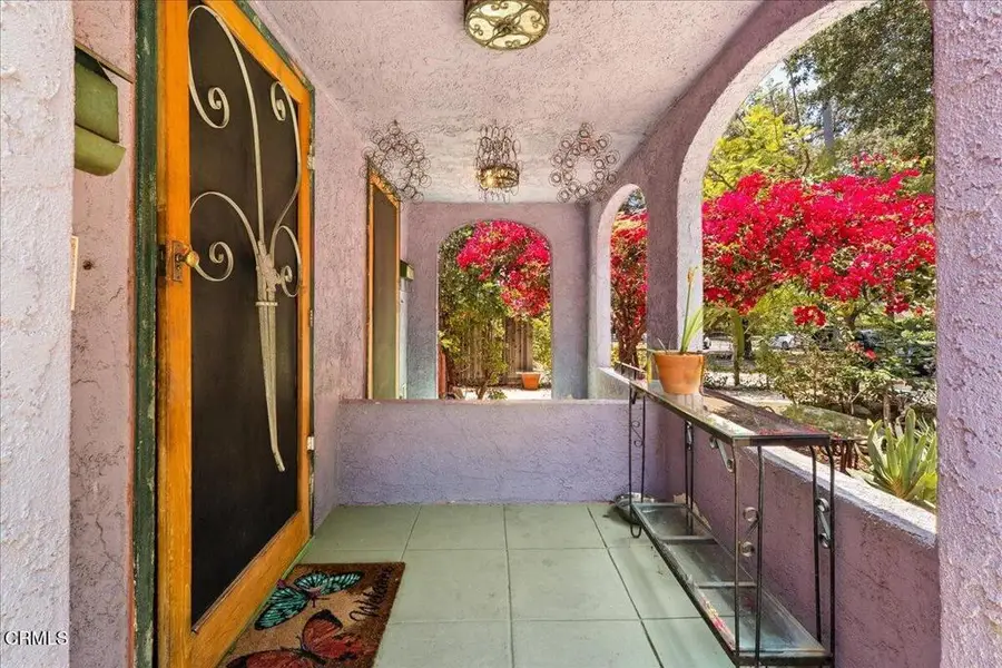 588 N Chester Avenue, Pasadena, CA 91106 - #2