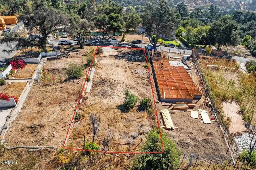 3223 N Mount Curve Avenue N, Altadena, CA 91001 - #2