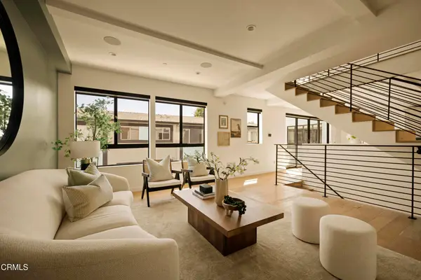 643 1/2 N Hayworth Avenue, Los Angeles, CA 90048