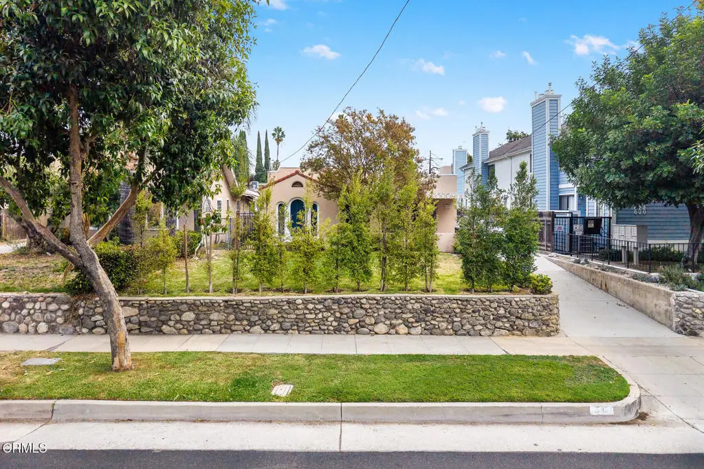 636 640 N Wilson Avenue, Pasadena, CA 91106 - #1