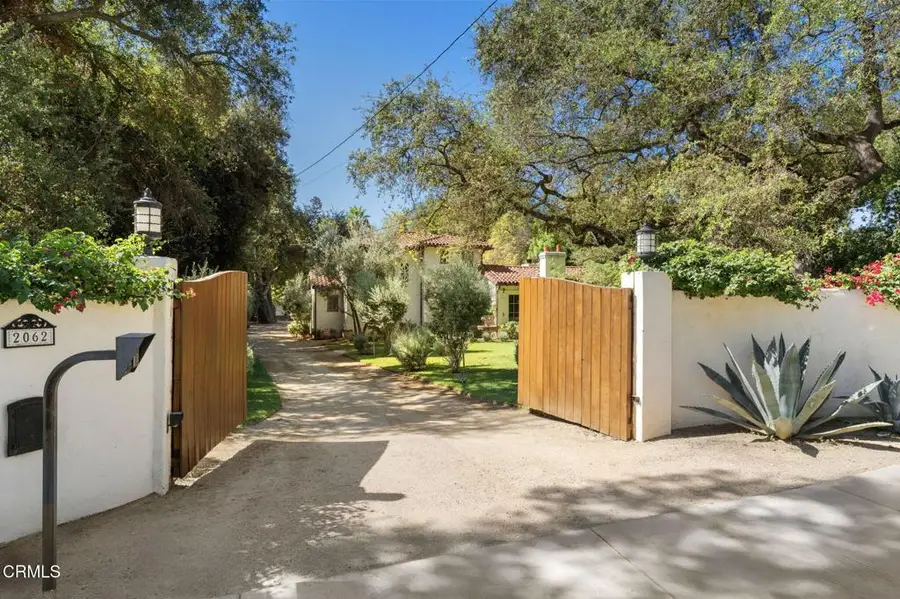 2062 New York Drive, Altadena, CA 91001 - #2