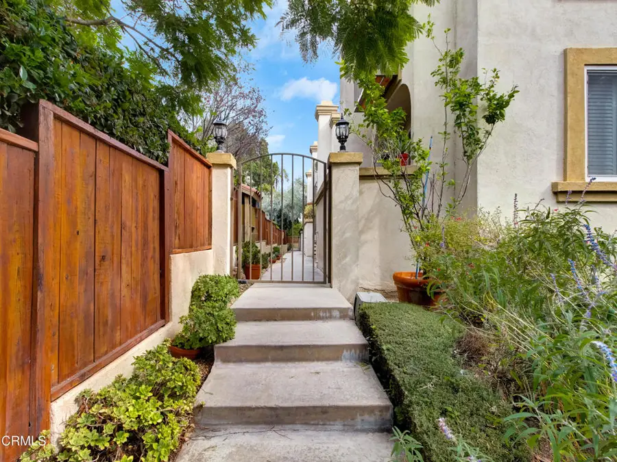 802 Magnolia Avenue #1, Pasadena, CA 91106 - #3