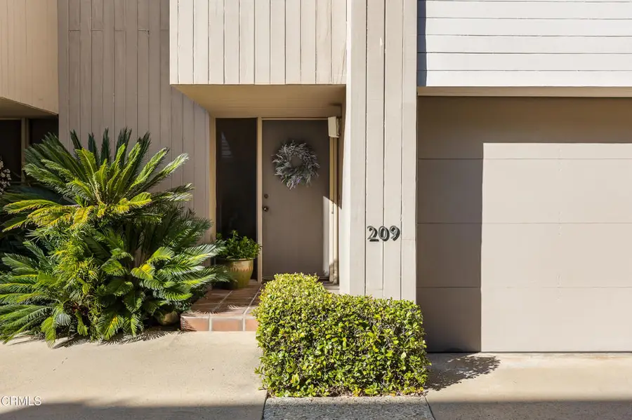 209 N Grand Avenue, Pasadena, CA 91103 - #3