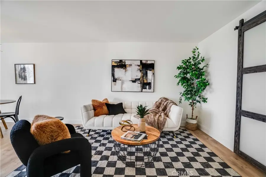 6151 Orange #307, Los Angeles, CA 90048 - #2