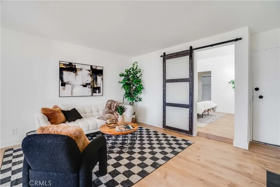 6151 Orange #307, Los Angeles, CA 90048 - #3