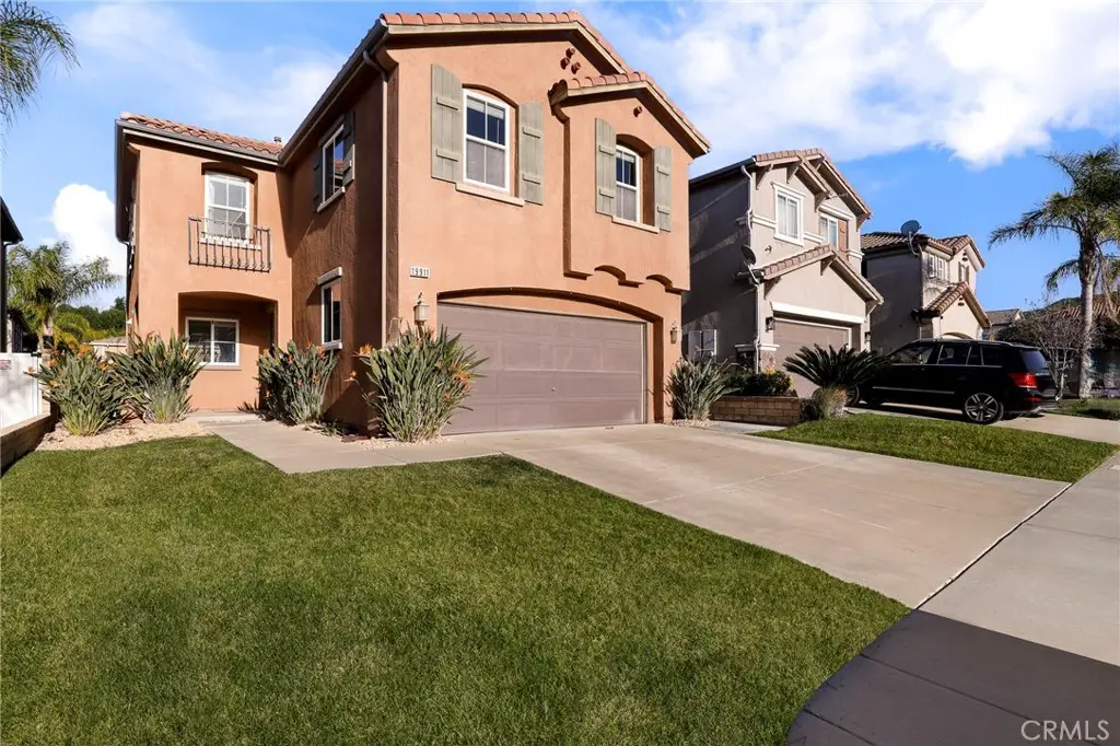 19911 Holly Drive, Saugus, CA 91350 - #1