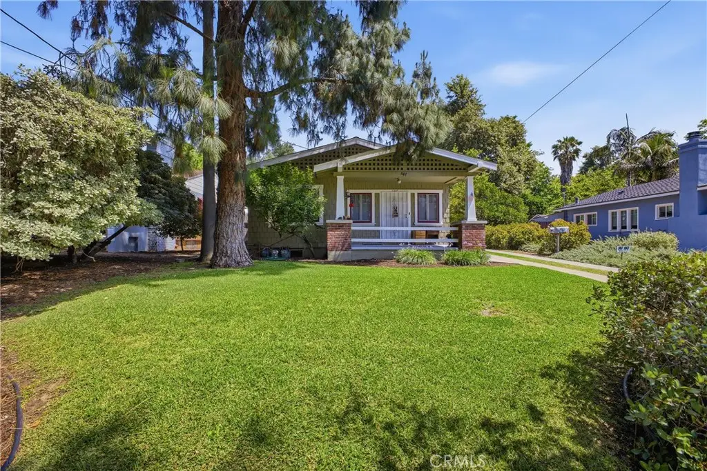 547 E Woodbury Road, Altadena, CA 91001 - #1