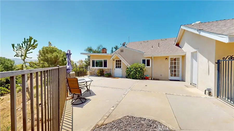 11326 Eby Canyon Road, Sunland, CA 91040 - #2