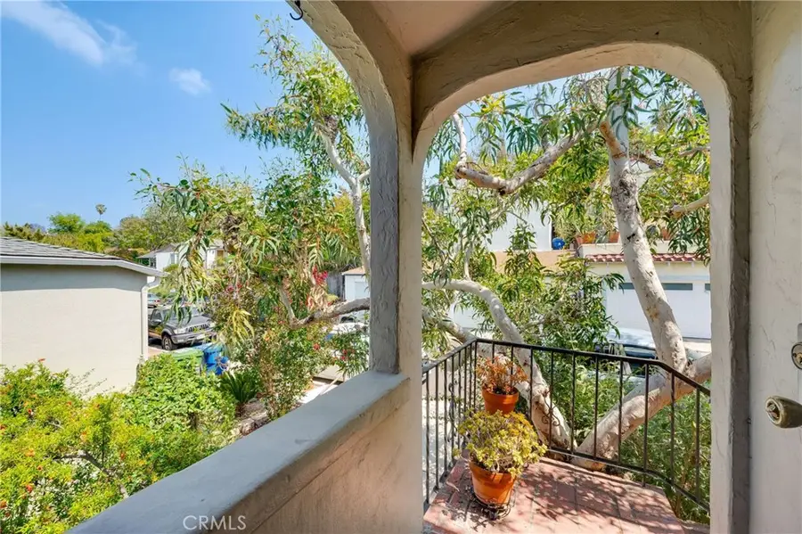 3919 Scandia, Los Angeles, CA 90065 - #3