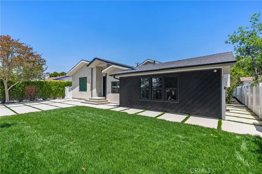 19041 Schoenborn, Northridge, CA 91324 - #2