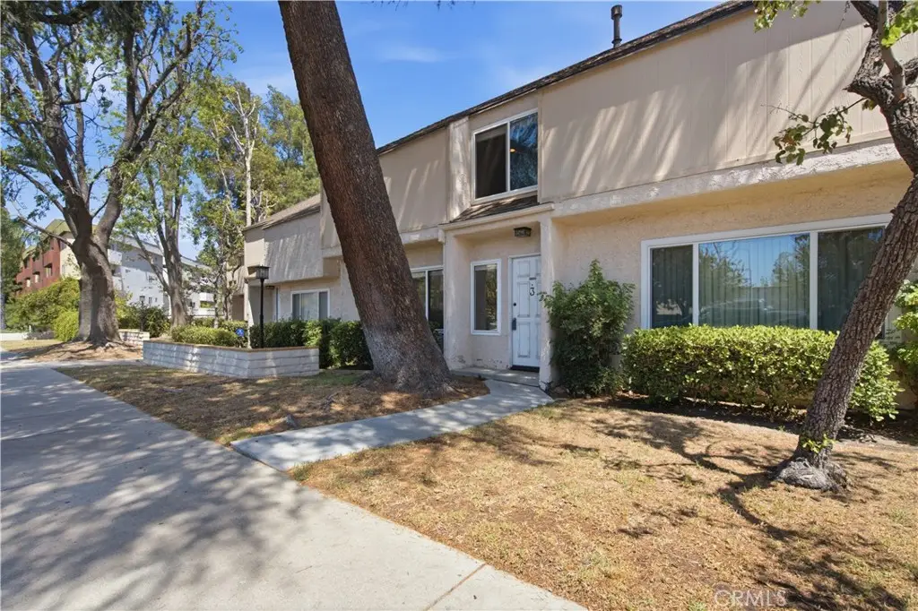 5664 Etiwanda, Tarzana, CA 91356 - #1