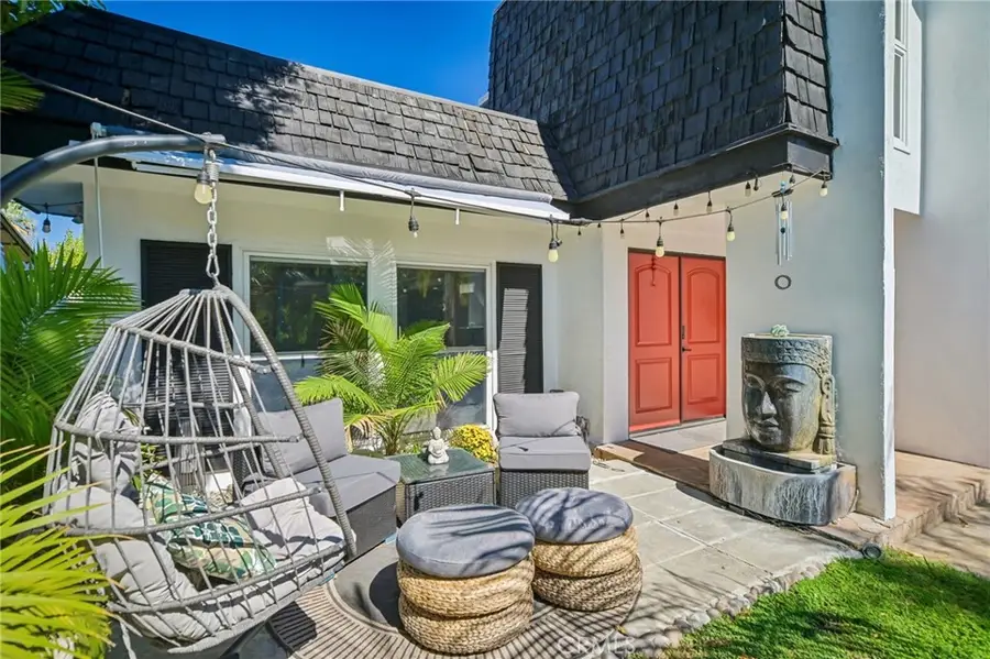 18219 Erwin Street, Tarzana, CA 91335 - #2