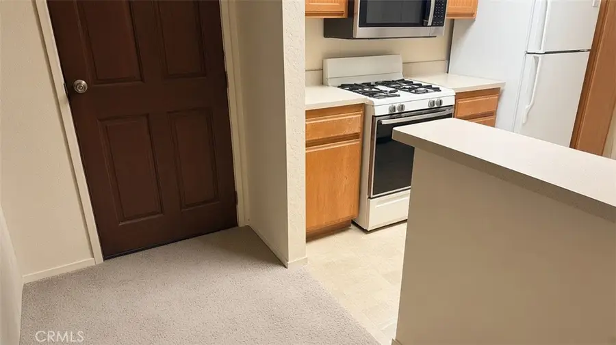 460 Oak Street #210, Glendale, CA 91204 - #2