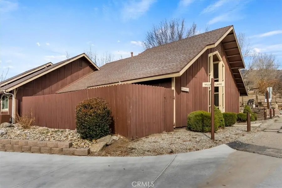 2 Village Lane, Tehachapi, CA 93561 - #3