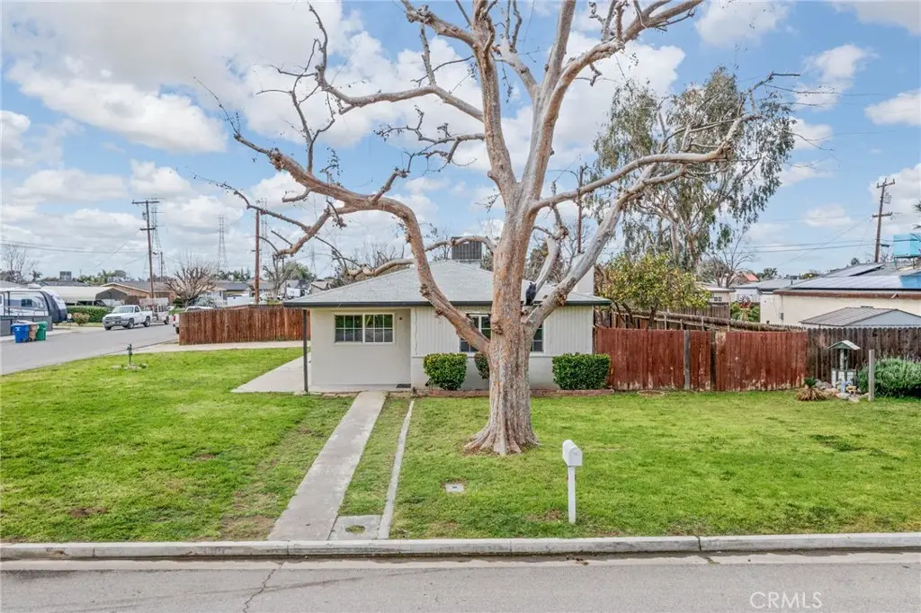 3301 Beyers, Bakersfield, CA 93312 - #1