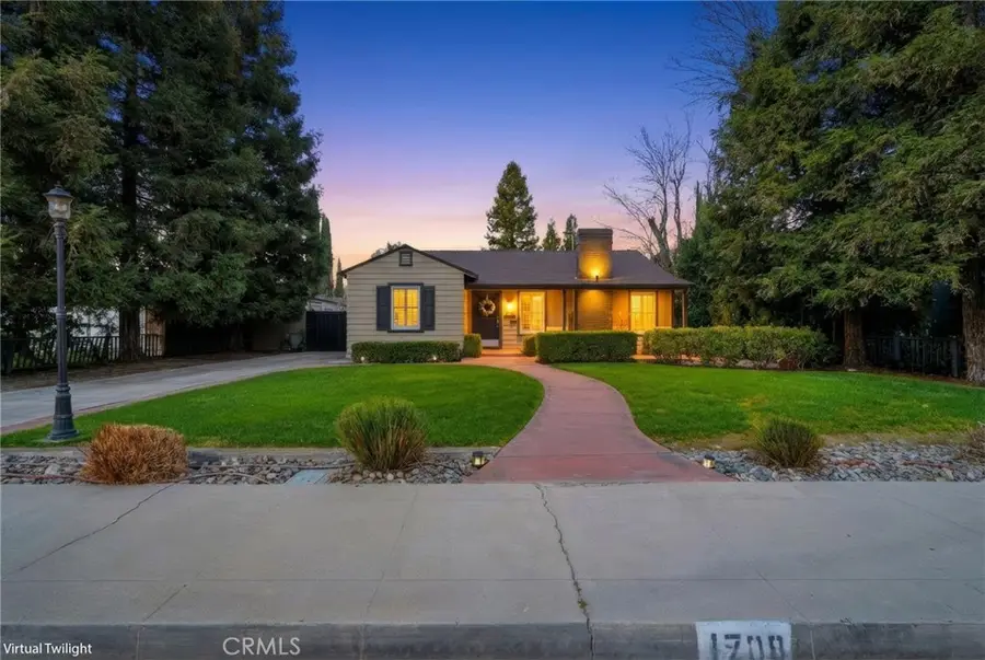 1708 W Myrtle Avenue, Visalia, CA 93277 - #2
