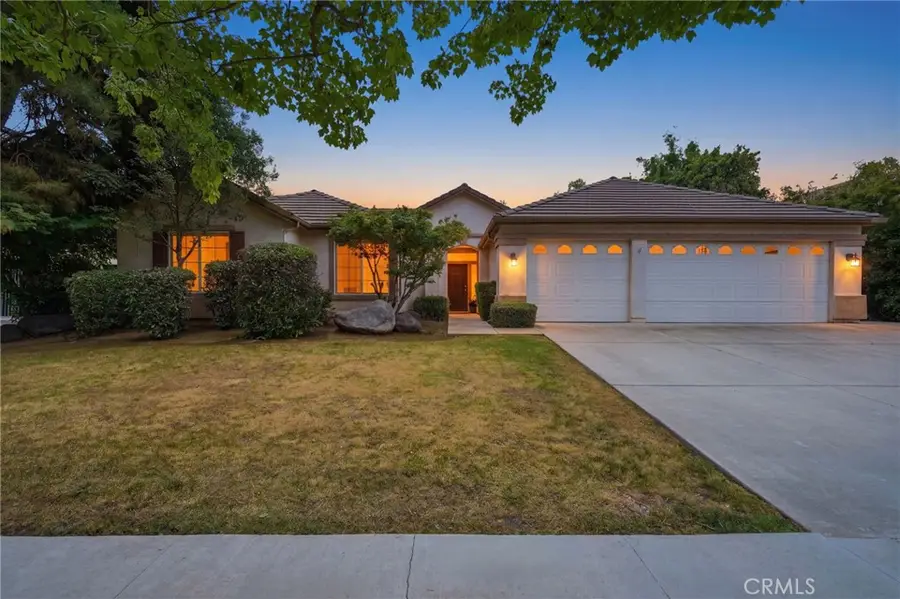 6111 W Pryor Court, Visalia, CA 93277 - #2