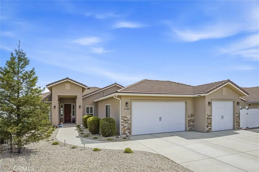 3180 Lakeside Village, Paso Robles, CA 93446 - #2