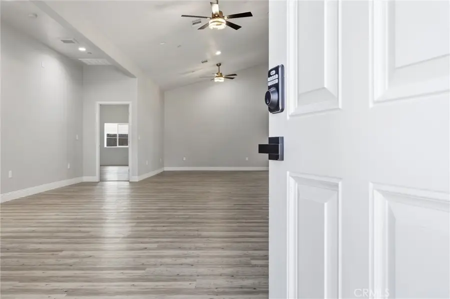 547 Shady Meadow Court, Bakersfield, CA 93308 - #3