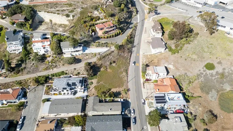 581 Wadsworth Avenue, Pismo Beach, CA 93449 - #2