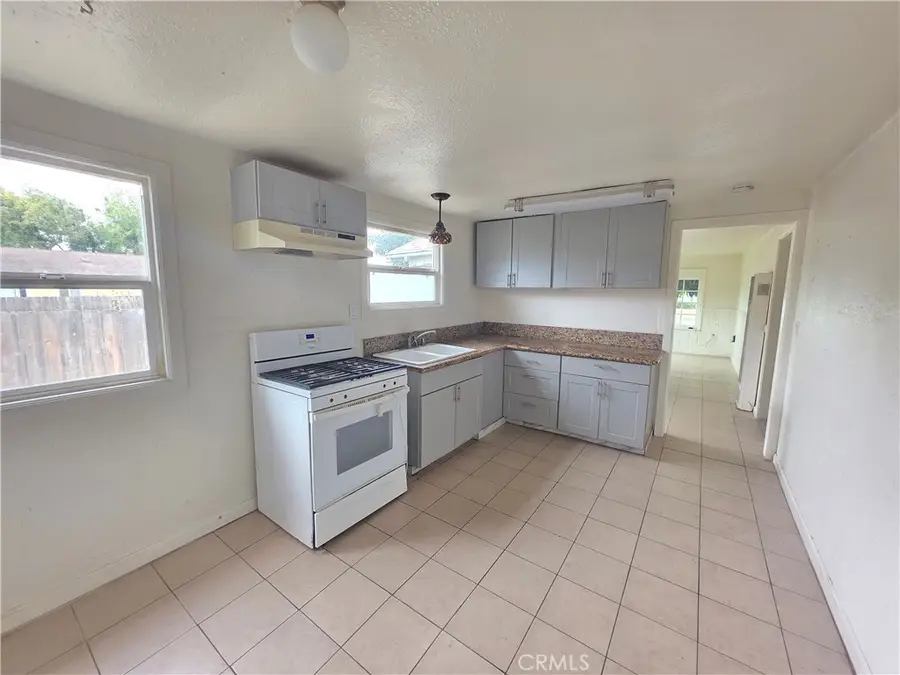 557 S 10th, Grover Beach, CA 93433 - #3