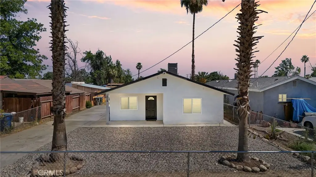 1014 E Casa Loma, Bakersfield, CA 93307 - #1