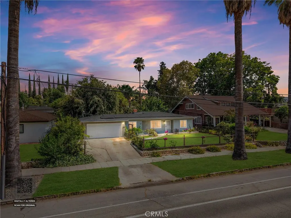 907 W Olive Avenue, Redlands, CA 92373 - #1