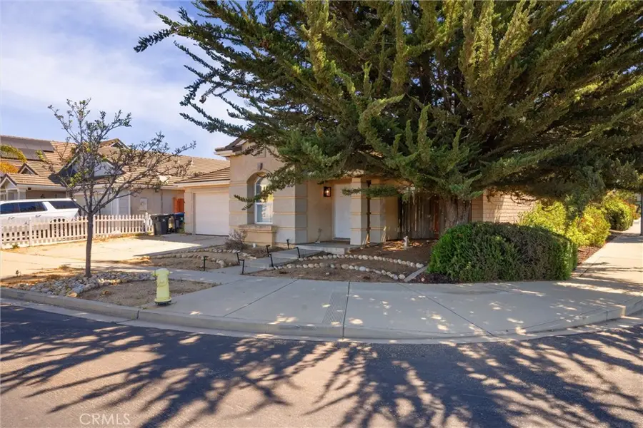 2208 Pullman Avenue, Santa Maria, CA 93458 - #3