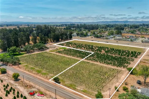 564 S Oak Glen, Nipomo, CA 93444