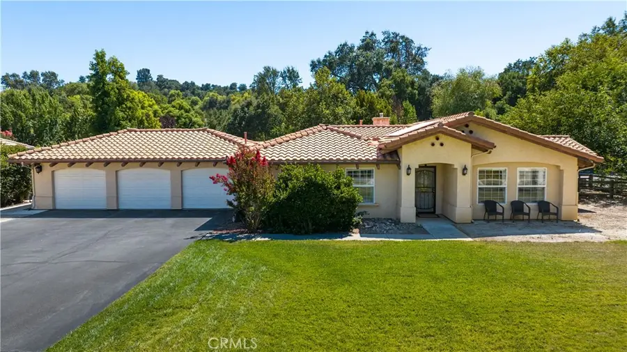 3050 Avenida Del Sol, Atascadero, CA 93422 - #3