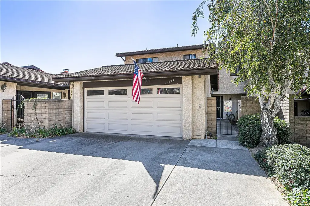 1124 Via Mavis, Santa Maria, CA 93455 - #1