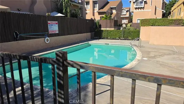 2915 E 60th Place E #B, Huntington Park, CA 90255