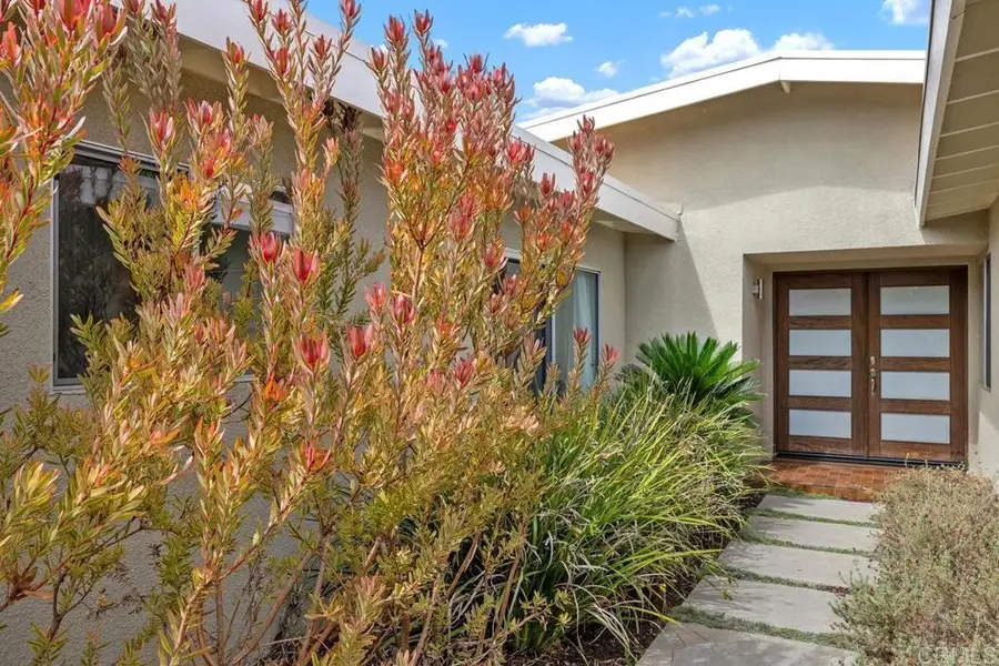 2104 Crownhill Road, San Diego, CA 92109 - Image #3