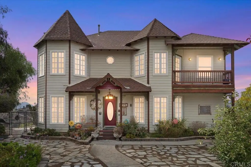 333 Salmon Road, Ramona, CA 92065 - Image #1