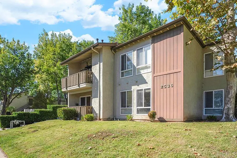 2536 White Oak Place #1, Escondido, CA 92027 - #2