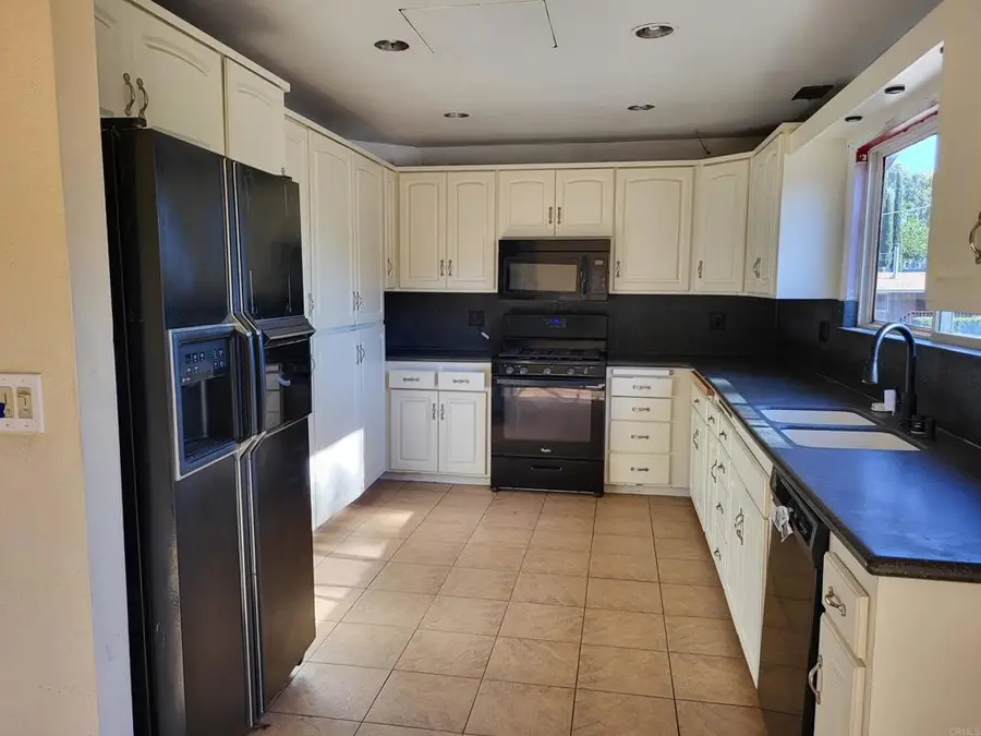 2335 Eucalyptus Drive, El Cajon, CA 92021 - Image #3