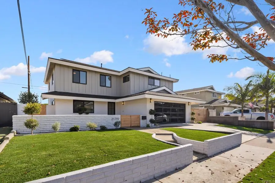 21792 Kaneohe Ln, Huntington Beach, CA 92646 - #2