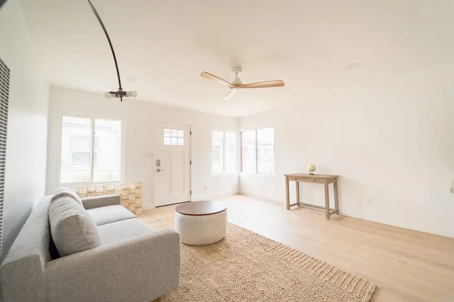 1452 56 Missouri Street, San Diego, CA 92109 - #3